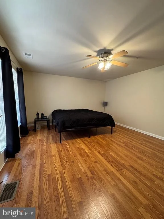 Photo of Unit 34A at 1814 POOLSIDE LANE