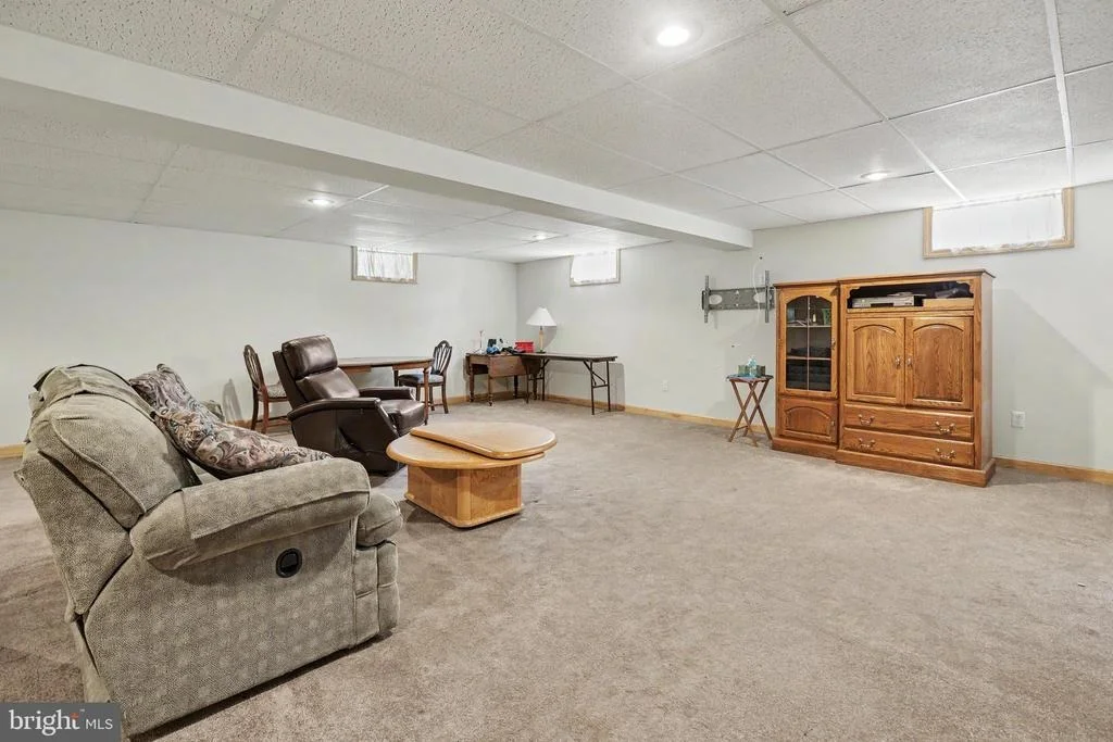 Photo of 2048 BUSTLETON ROAD