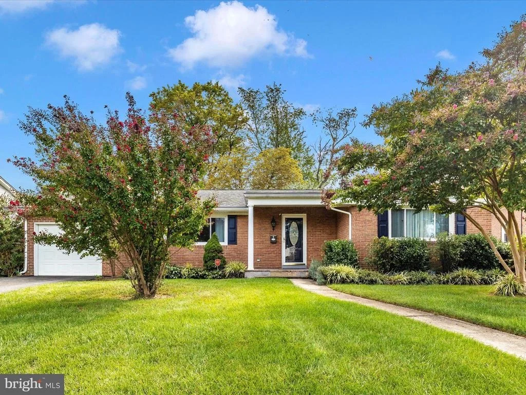 Photo of 7 FAIRVIEW AVENUE