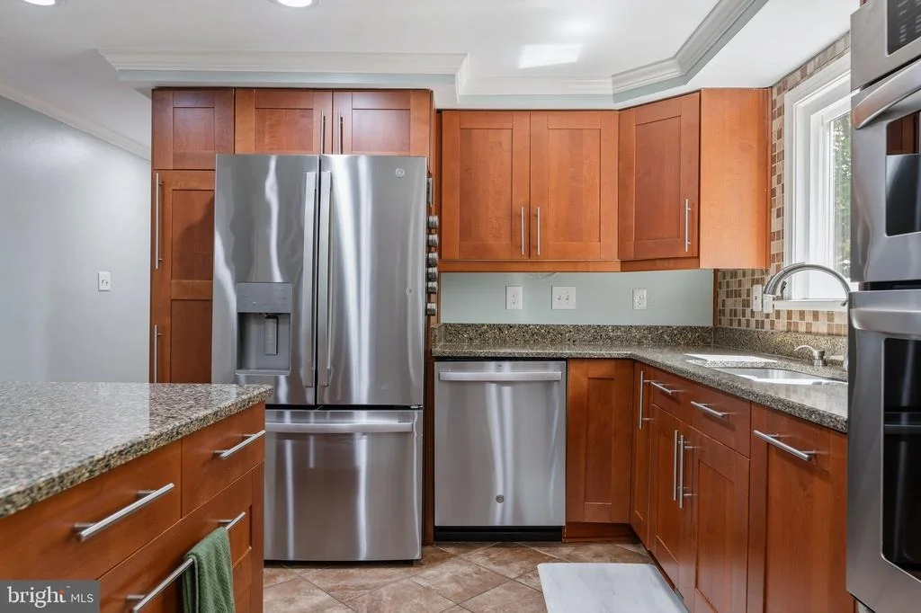 Photo of 15919 FAIRWAY DRIVE