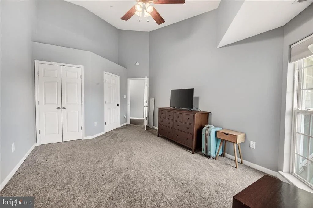 Photo of Unit 33B at 593 CAWLEY DRIVE
