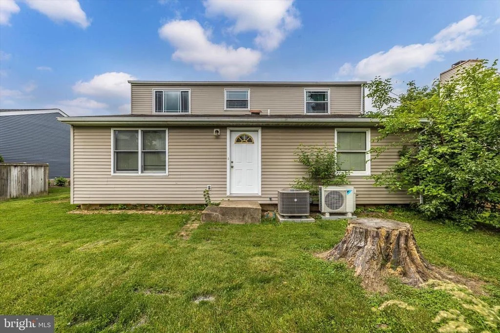 Photo of 1810 ROCKY GLEN DRIVE