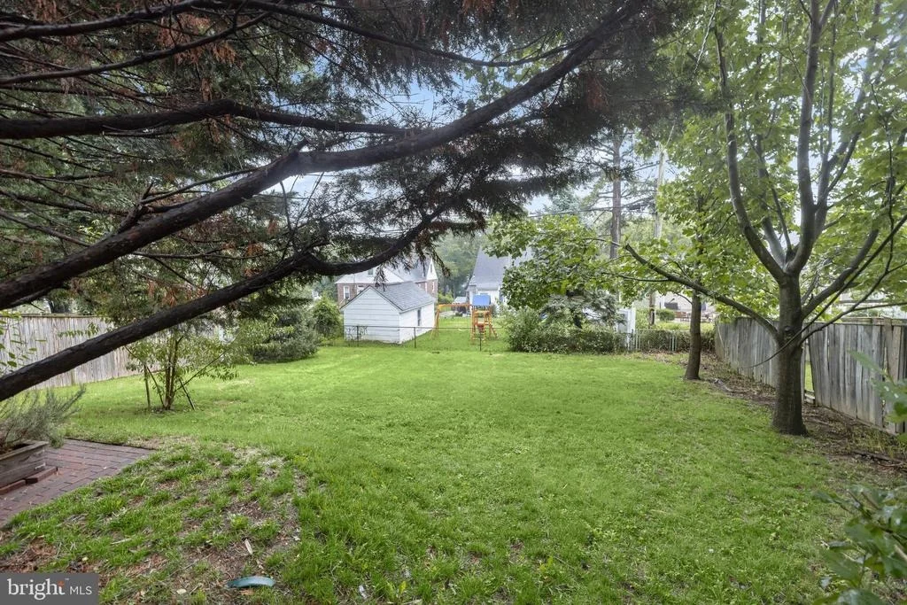 Photo of 923 ARRAN ROAD