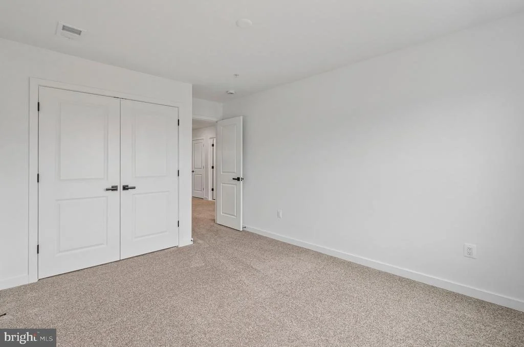 Photo of 2000 ARAM DRIVE