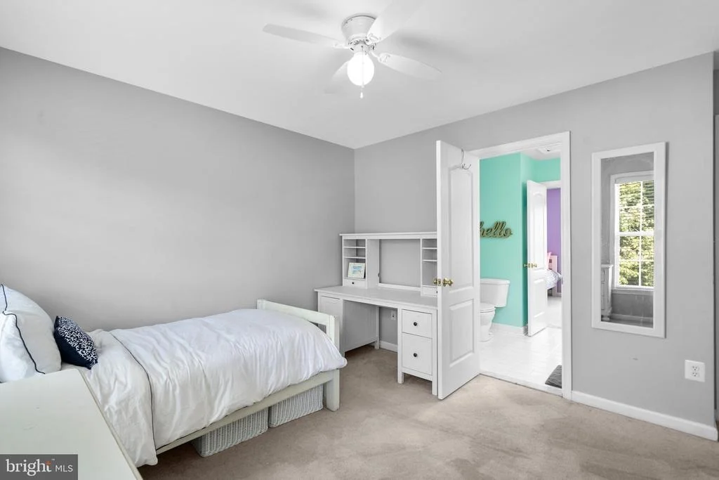 Photo of 220 GALYN