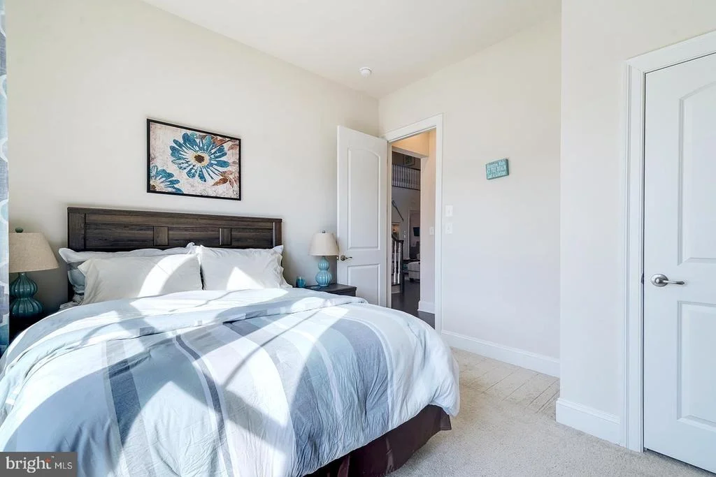 Photo of 38555 GOLDFINCH LANE