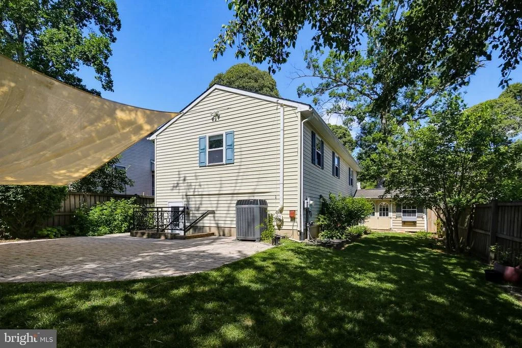 Photo of 601 CENTER DRIVE