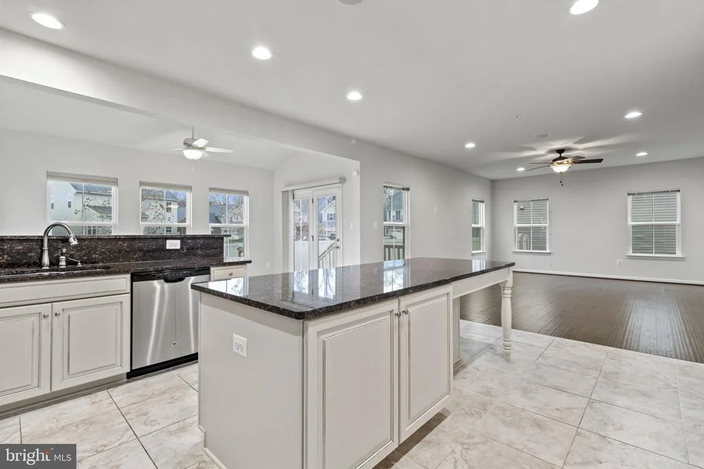 Photo of 8365 EAGLE STREET