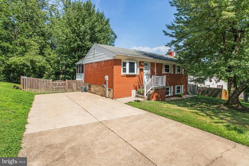 Photo of 3502 CARSON DRIVE