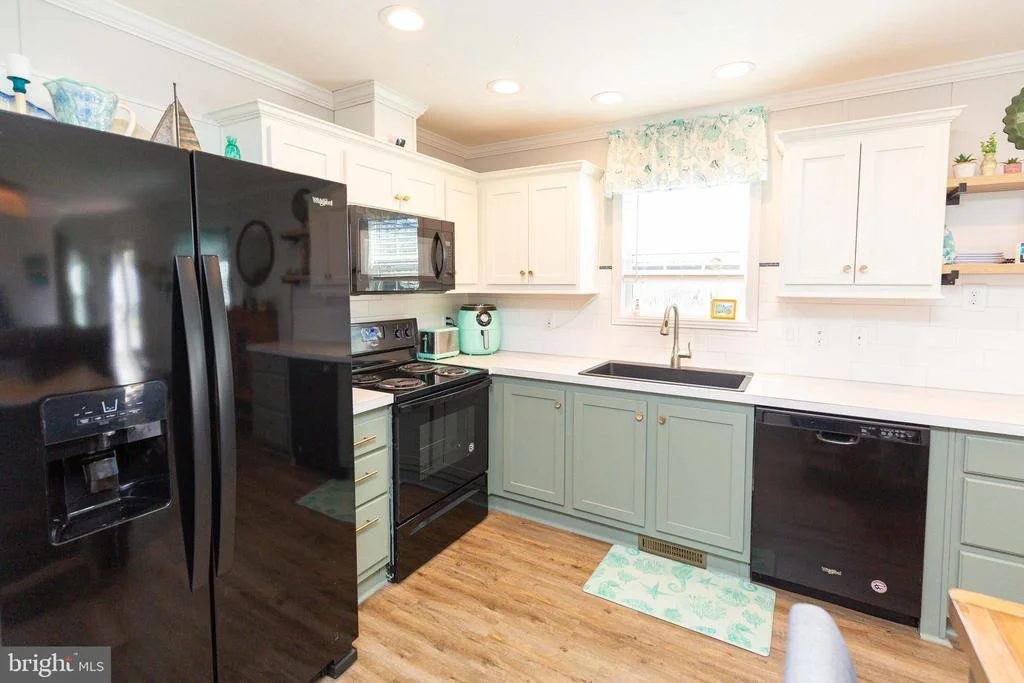 Photo of 31696 SIHAM ROAD