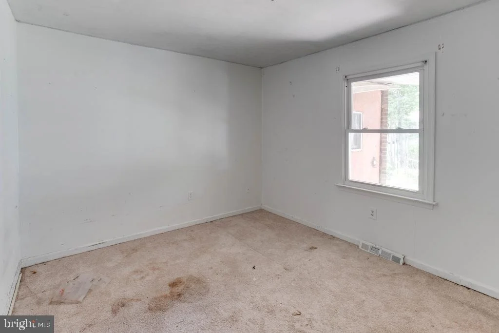 Photo of 105 RAINTREE BOULEVARD