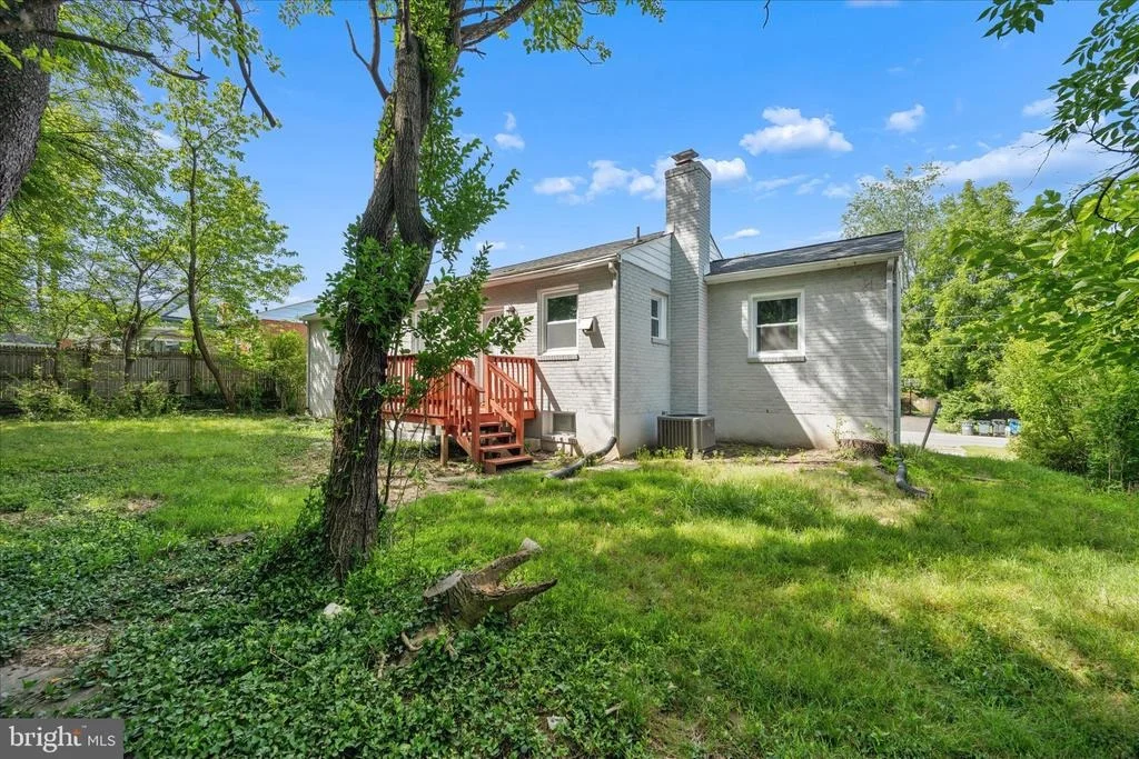 Photo of 10607 LILAC PLACE