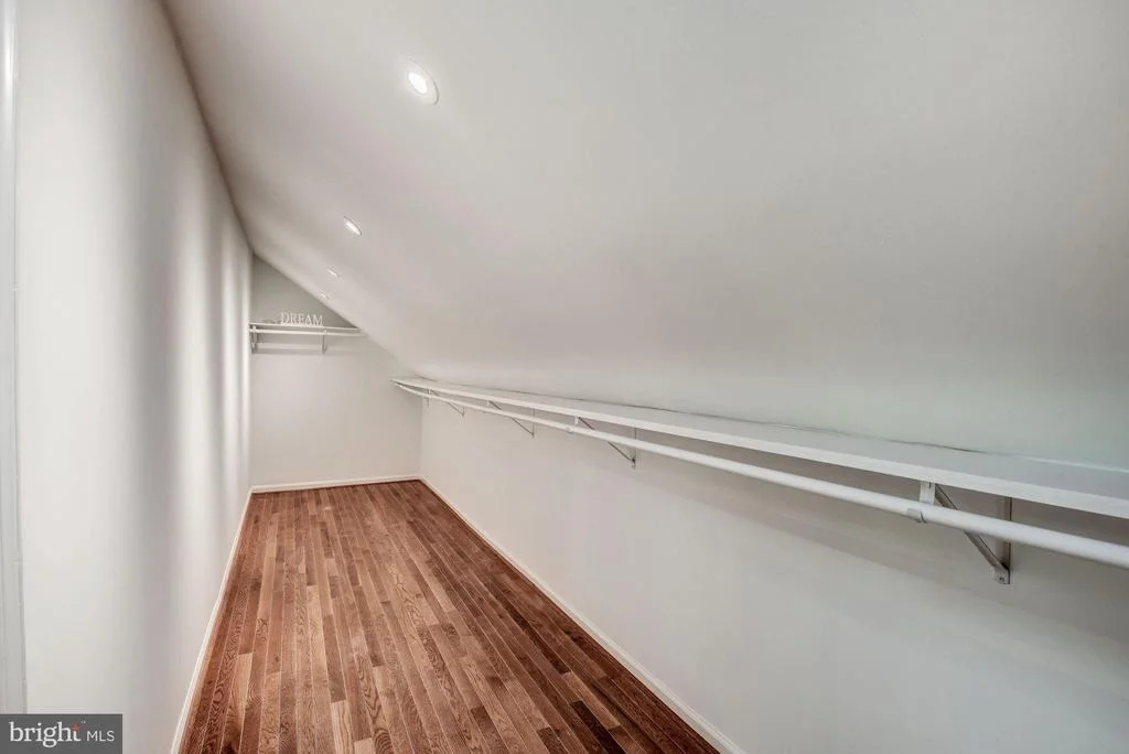 Photo of 15020 WELLWOOD ROAD