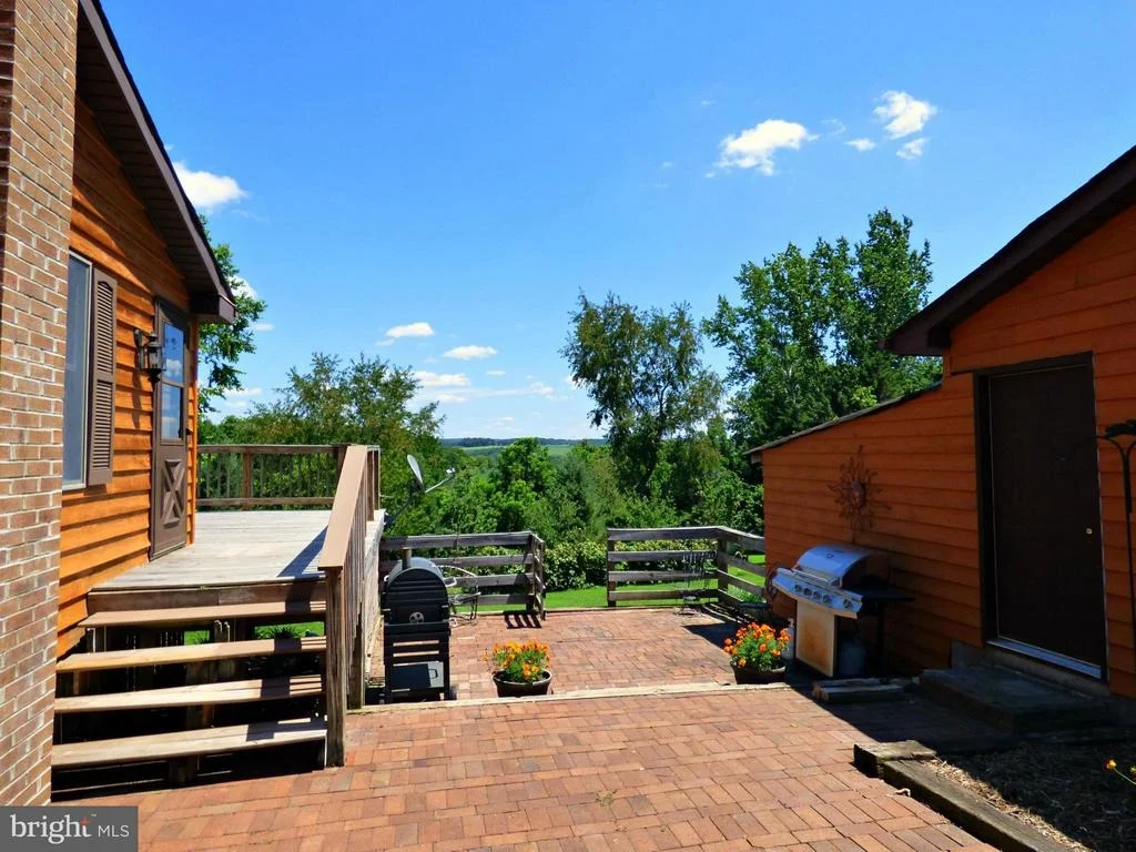 Photo of 8409 MAPLEVILLE ROAD