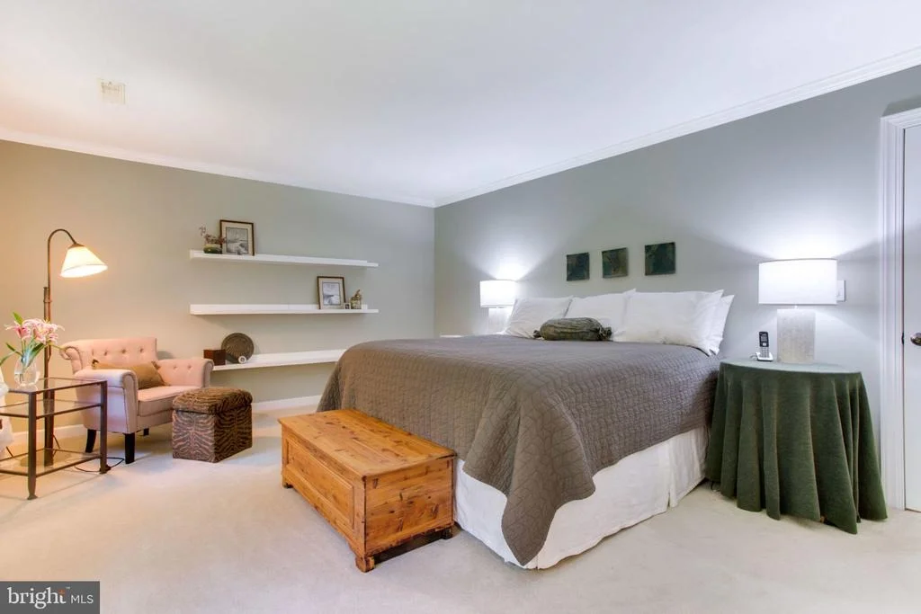 Photo of 10425 MOUNT VERNON DRIVE