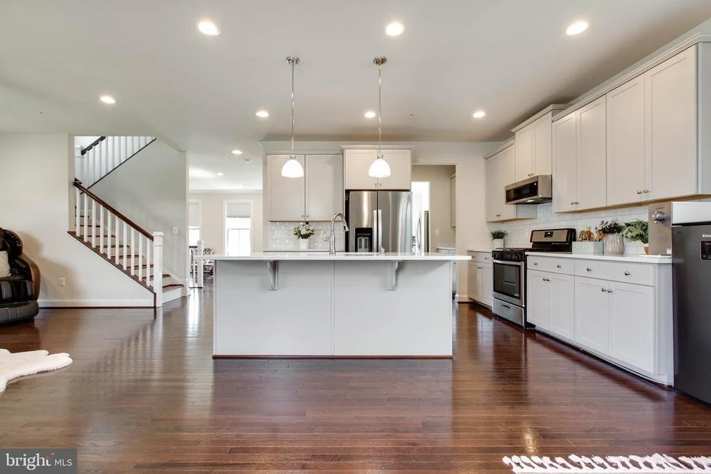 Photo of 4396 SHAMROCK DRIVE