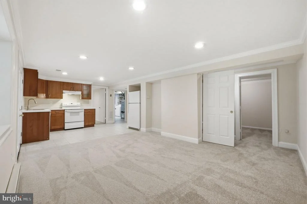 Photo of 14204 PICCADILLY ROAD