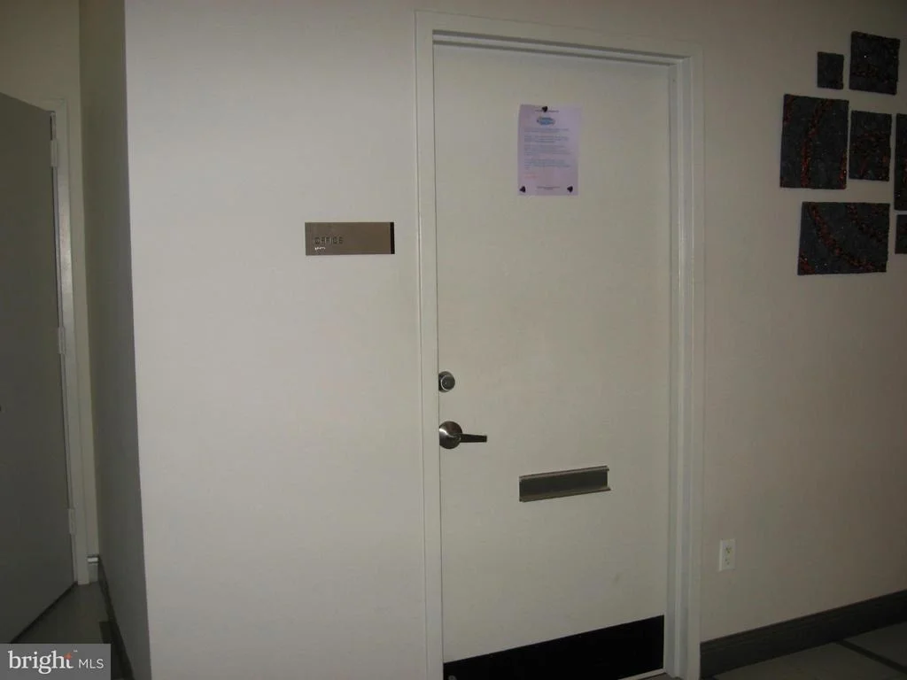 Photo of Unit 1206 at 930 WAYNE AVENUE