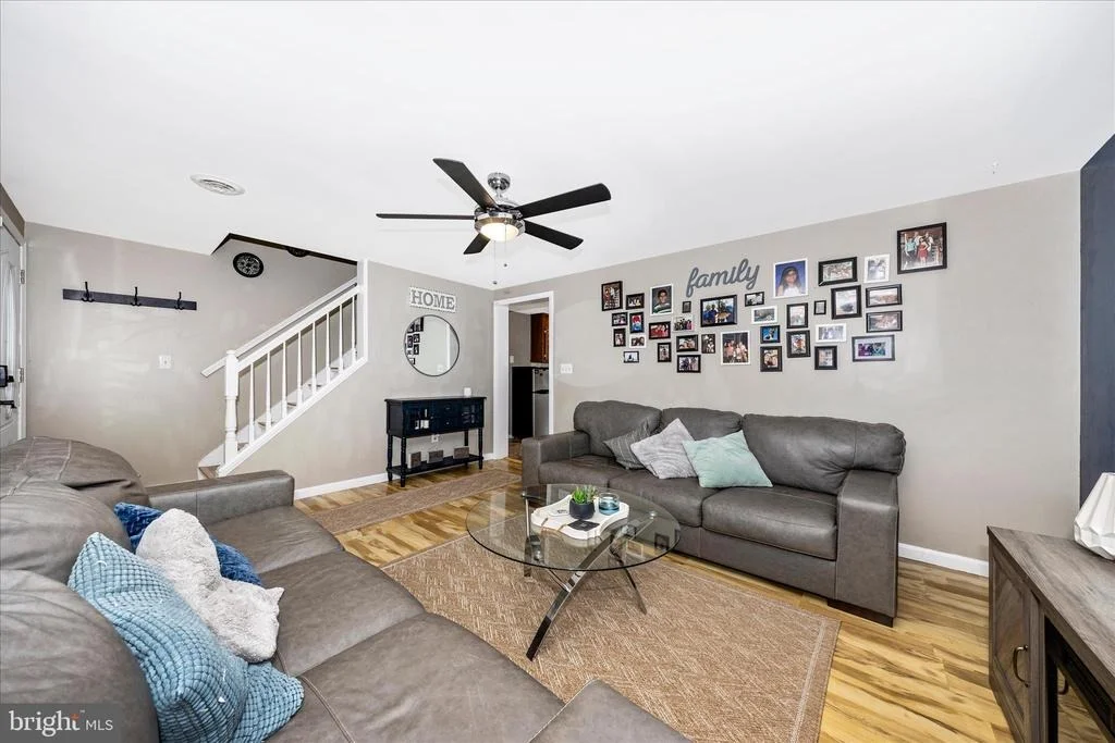 Photo of 6641 JEFFERSON BLVD