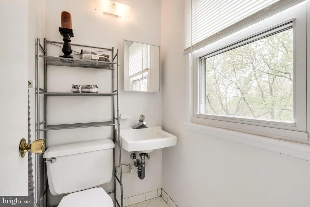 Photo of 937 GROVEHILL ROAD