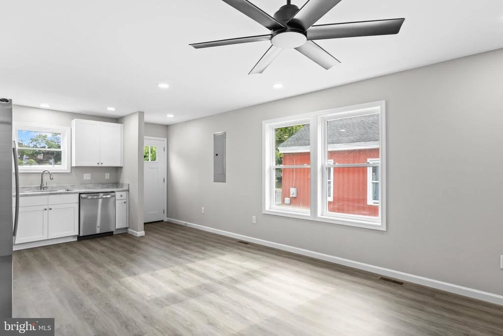 Photo of 518 W 7TH STREET