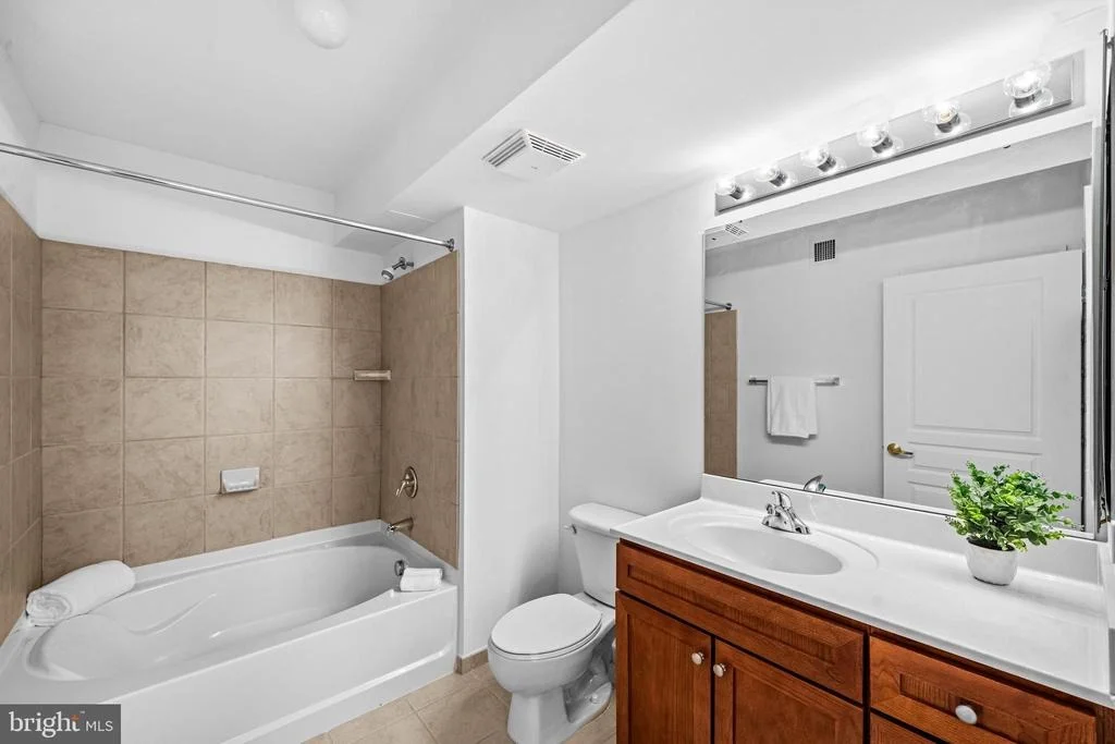 Photo of Unit 614 at 616 E STREET NW