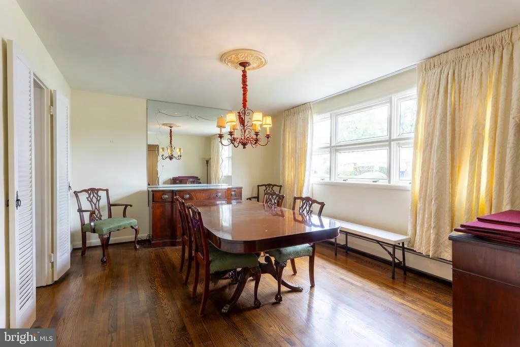 Photo of 2509 HAL CIRCLE