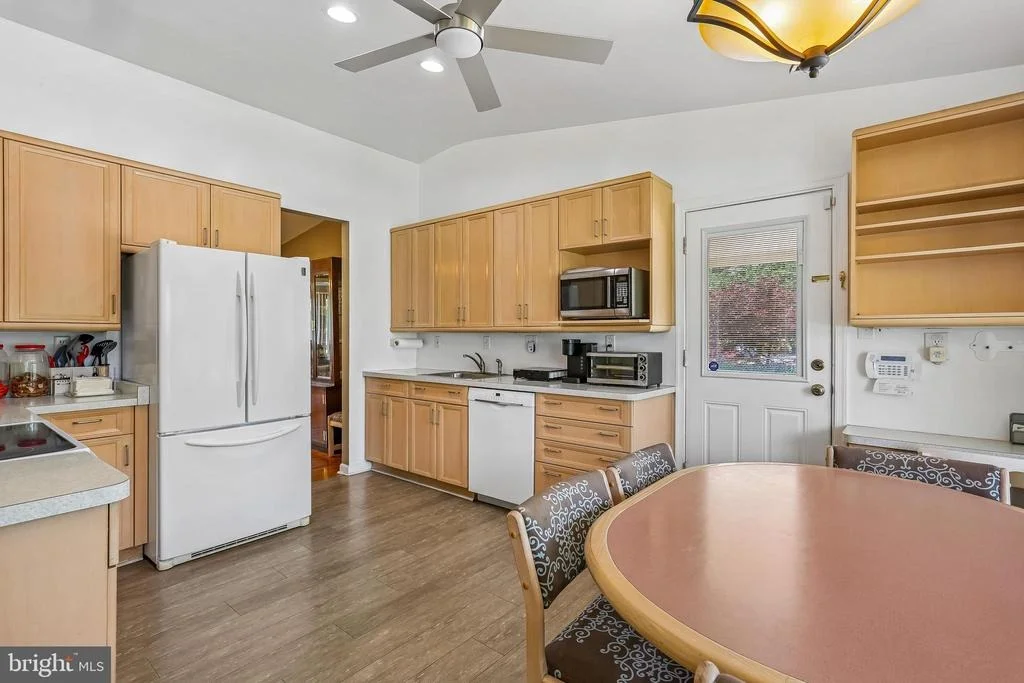 Photo of 2 FOXHALL COURT