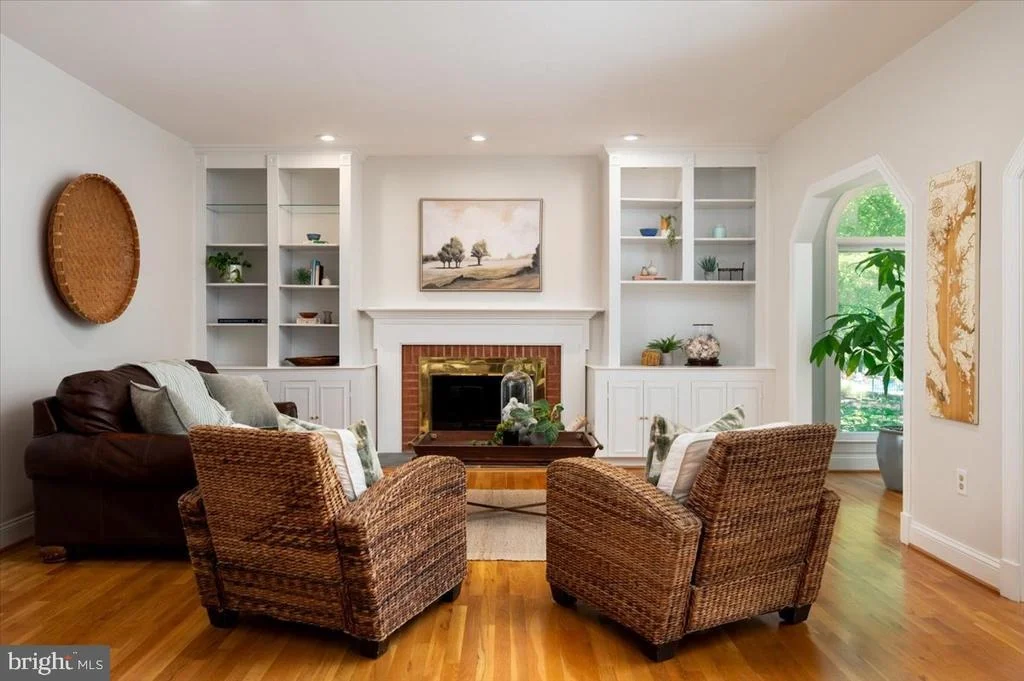 Photo of 534 POST OAK ROAD
