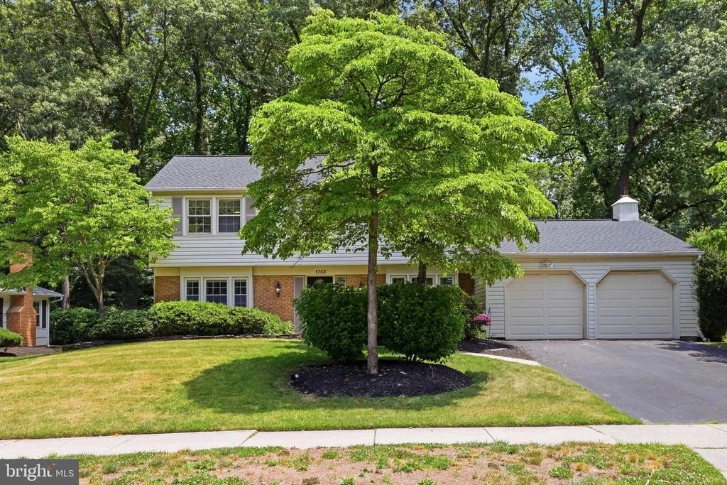 Photo of 1703 CROFTON PARKWAY