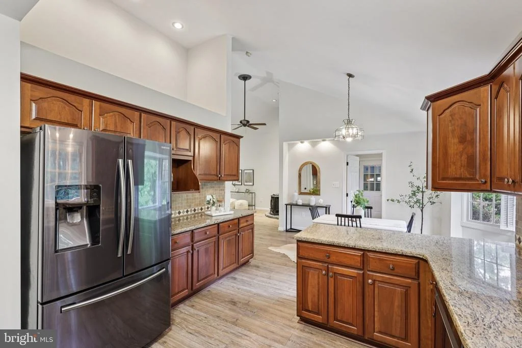 Photo of 7584 CARLIN ROAD