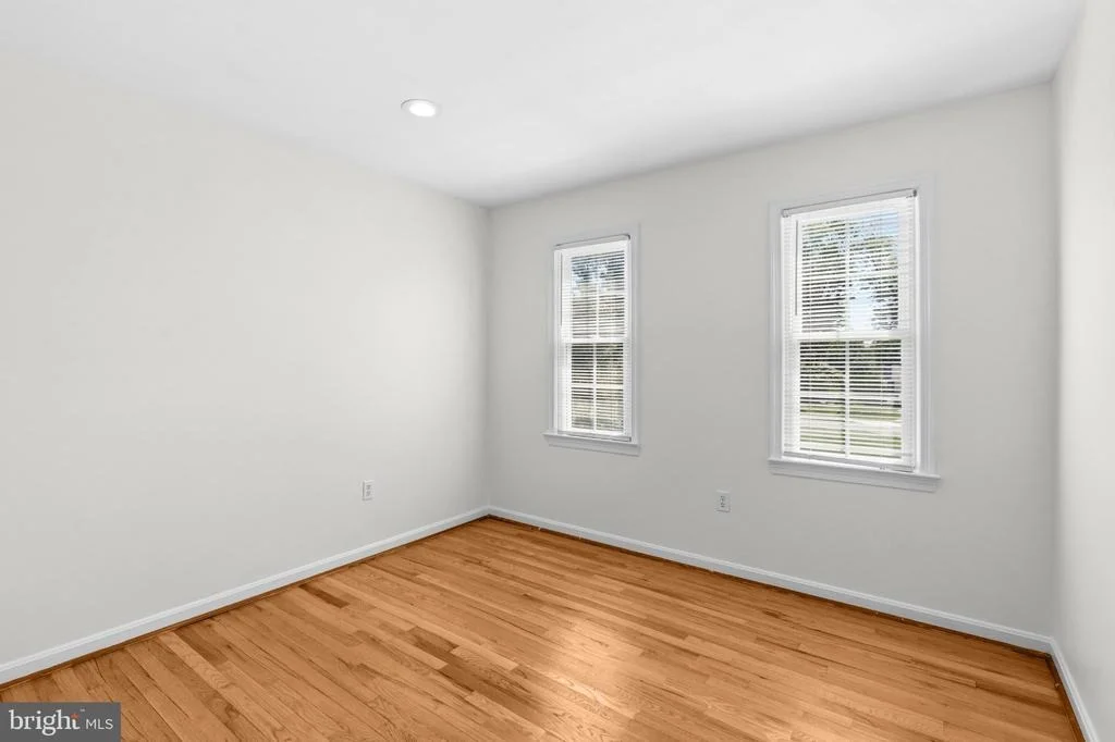 Photo of 9 DUVALL LANE