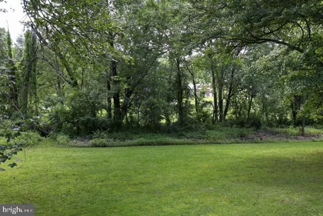 Photo of 1740 FAIRMOUNT ROAD