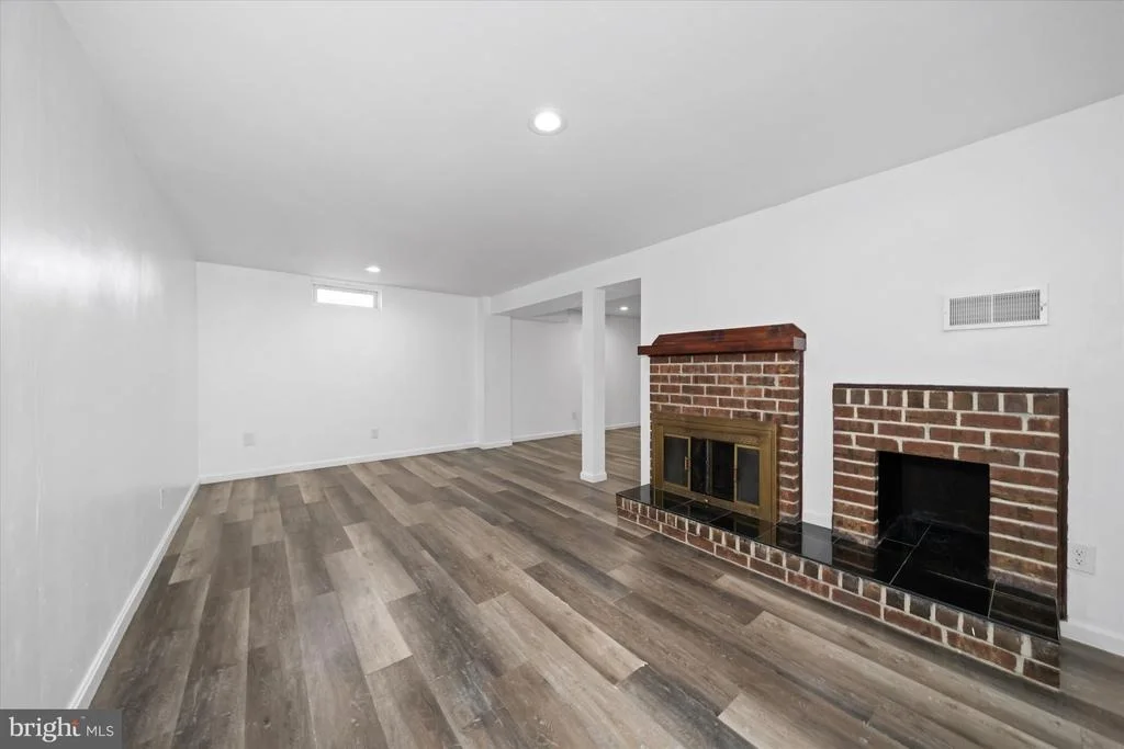 Photo of 19 SQUIRE CIRCLE