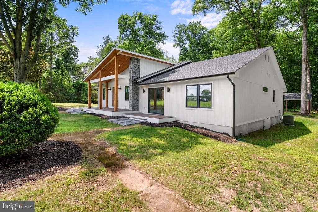 Photo of 12365 HENDERSON ROAD