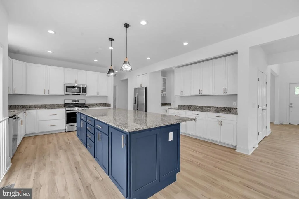 Photo of 413 TRIMBLE ROAD