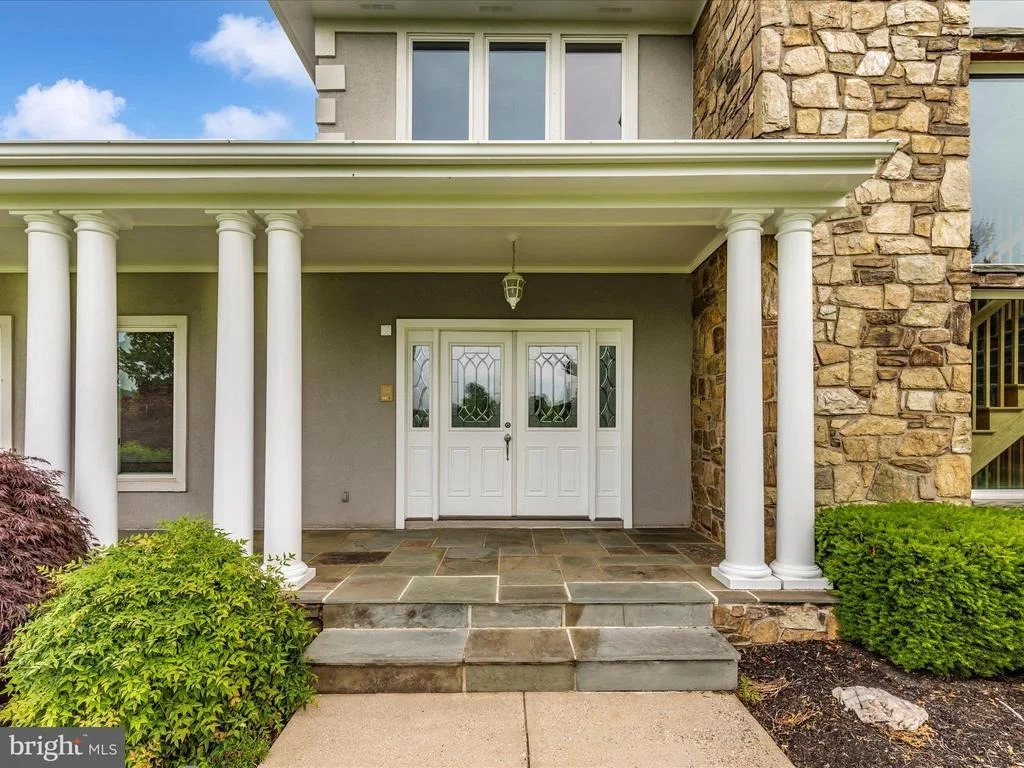 Photo of 17400 RYEFIELD COURT