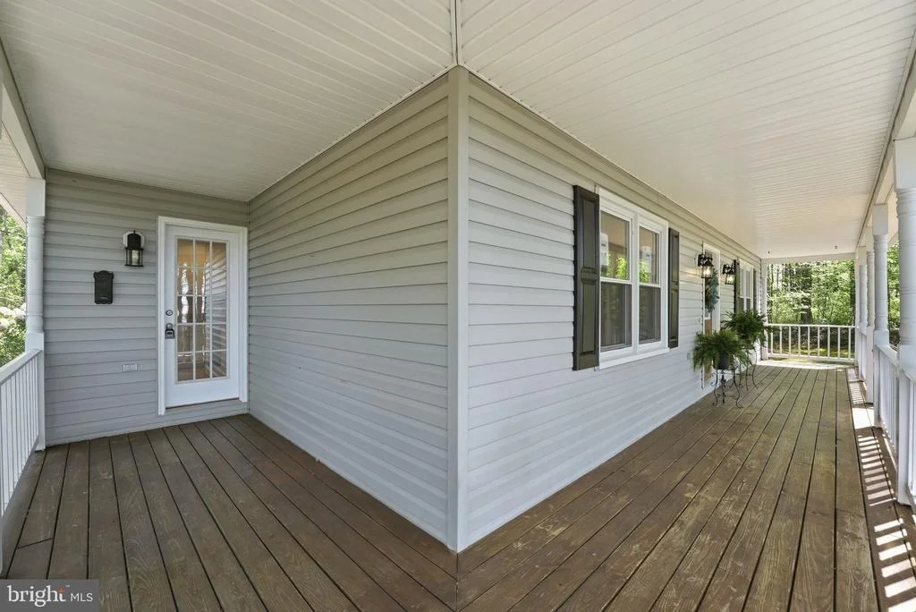 Photo of 3229 COLVIN ROAD