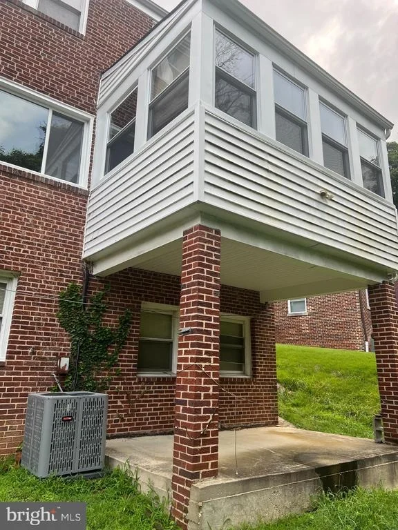 Photo of 3182 WESTOVER DRIVE SE