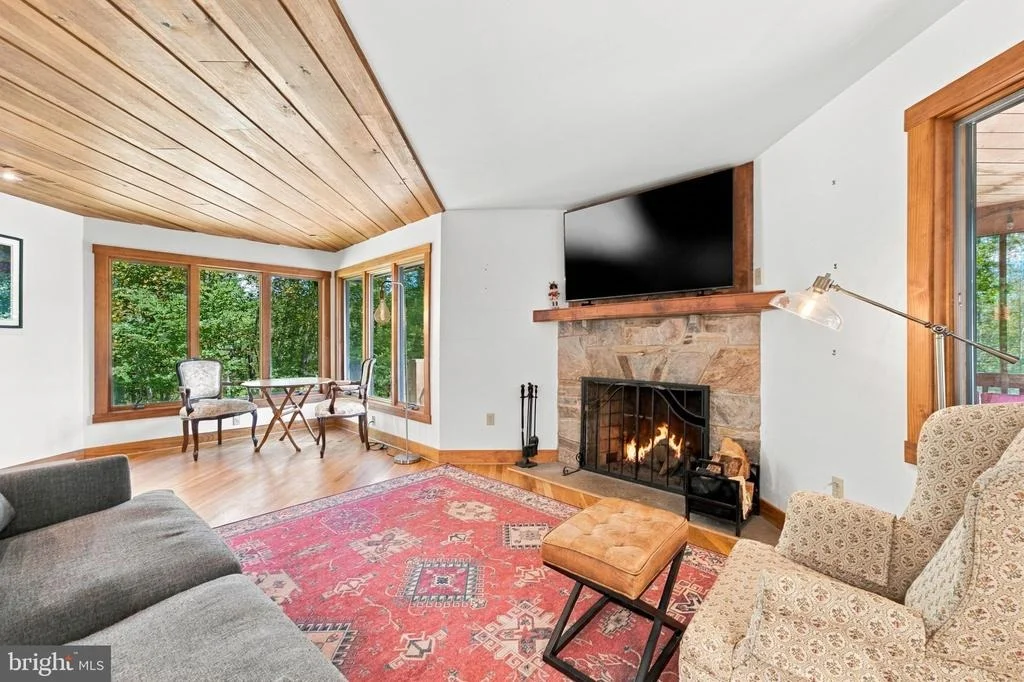 Photo of 207 GRAND VIEW ROAD