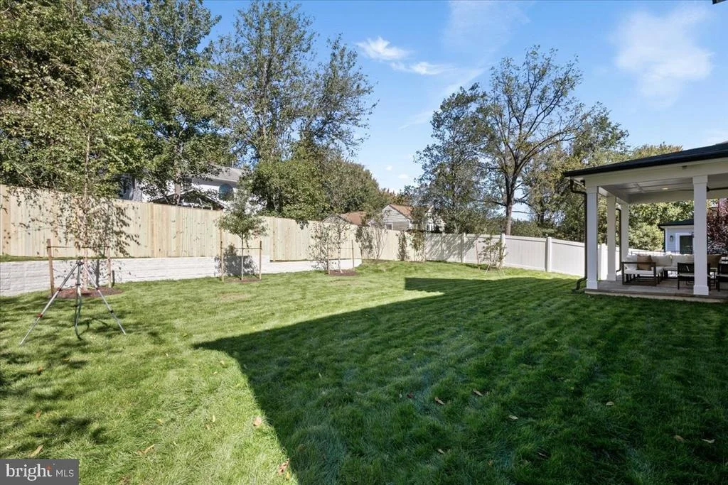 Photo of 6716 VAN FLEET DRIVE