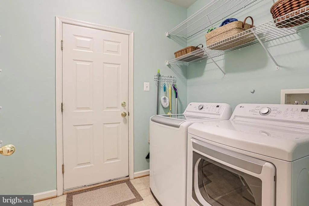 Photo of 9703 ROYAL CREST CIRCLE