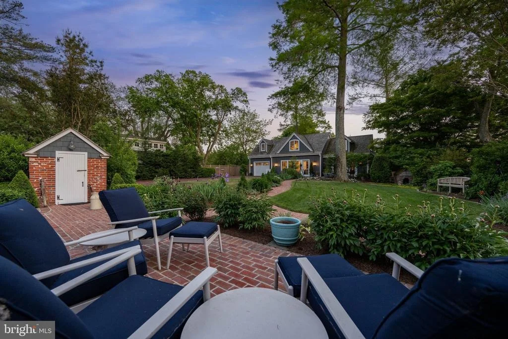 Photo of 410 PILOTTOWN ROAD