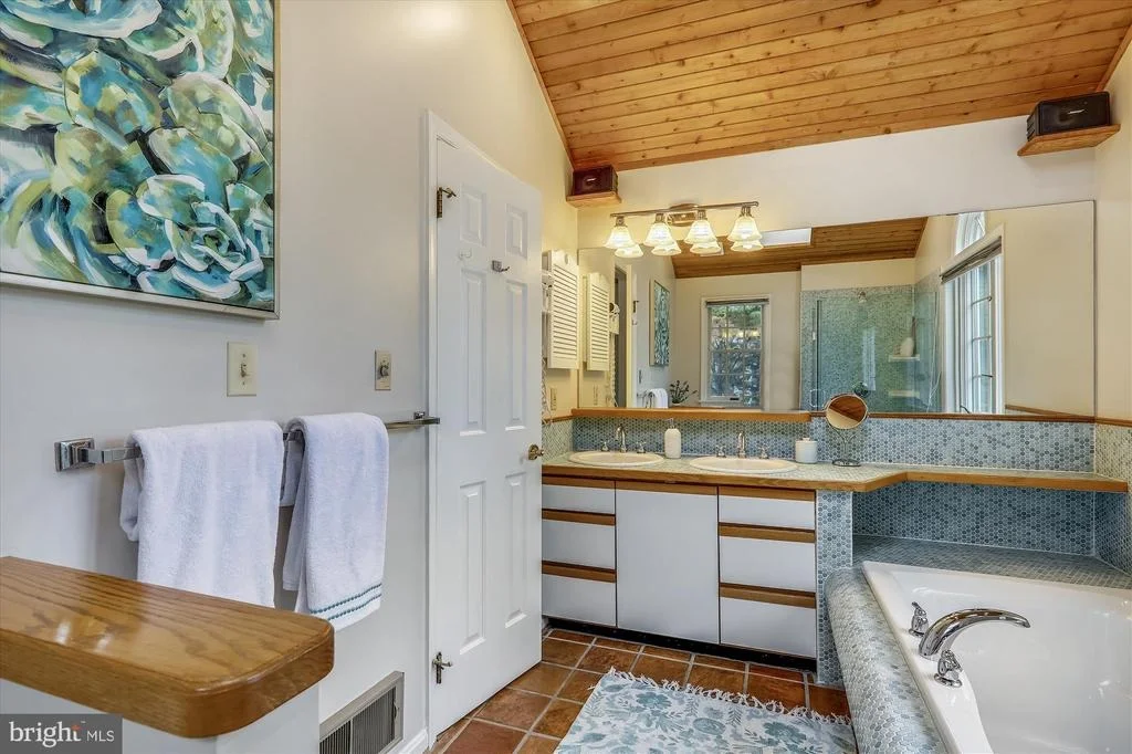 Photo of 4711 LANGDRUM LANE