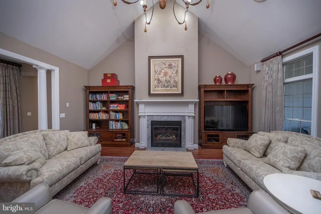 Photo of 1001 SUTTER LANE