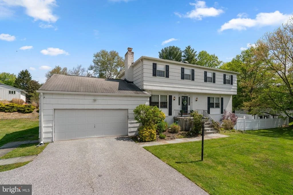 Photo of 5008 LAKE CIRCLE W