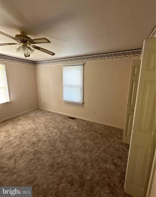 Photo of 8041 EDGEWATER AVENUE