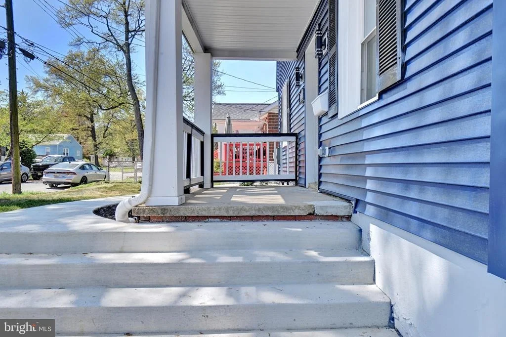 Photo of 5008 TUCKERMAN STREET