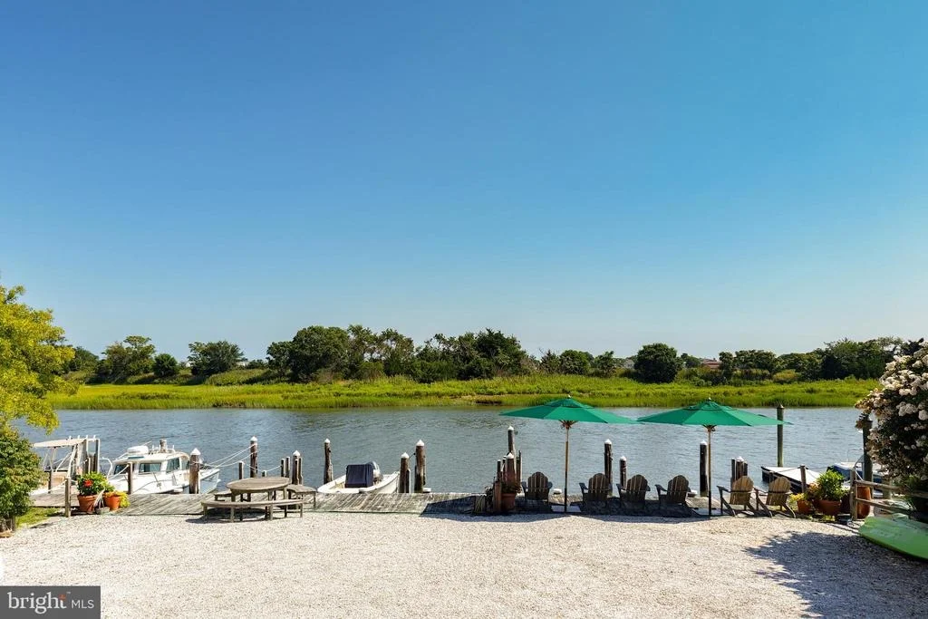 Photo of 558 PILOTTOWN ROAD