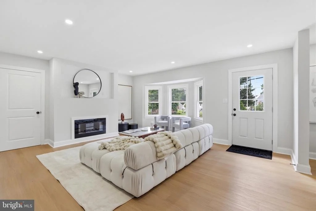 Photo of 805 LANGLEY DRIVE
